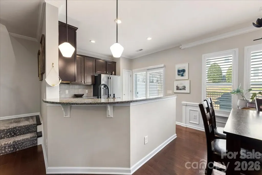 2434 Royal York Avenue Charlotte NC 28210