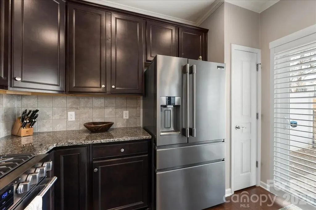 2434 Royal York Avenue Charlotte NC 28210