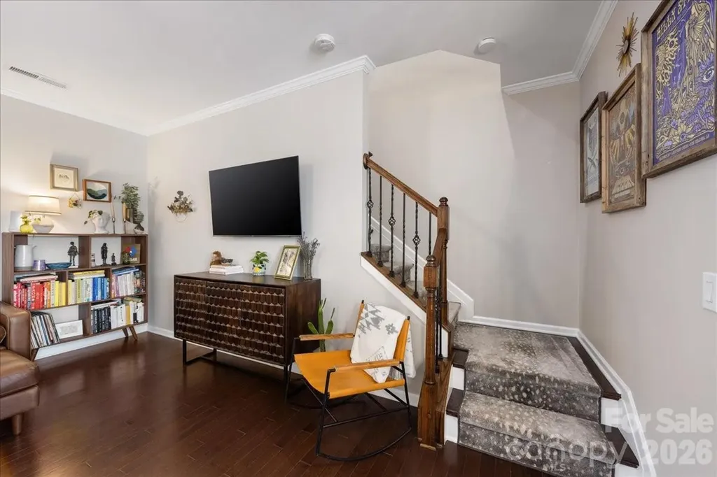 2434 Royal York Avenue Charlotte NC 28210