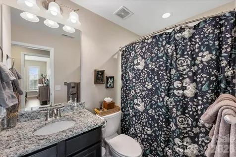 2434 Royal York Avenue Charlotte NC 28210