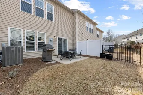 2434 Royal York Avenue Charlotte NC 28210