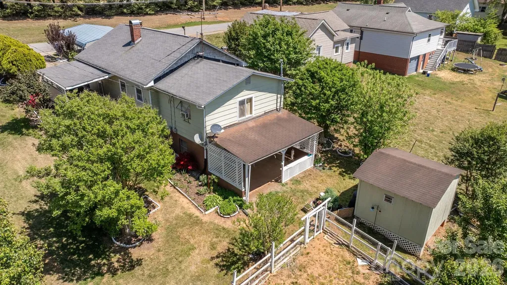 24 Midway Street Granite Falls NC 28630