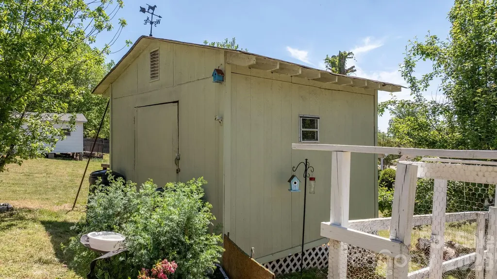 24 Midway Street Granite Falls NC 28630