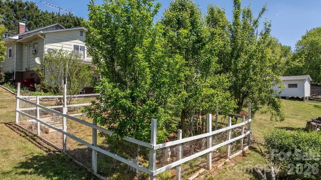 24 Midway Street Granite Falls NC 28630
