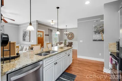 20 Byrdcliffe Lane Asheville NC 28805