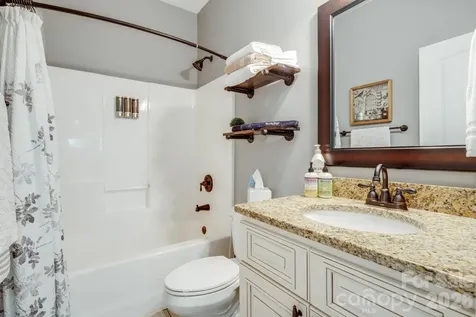 20 Byrdcliffe Lane Asheville NC 28805