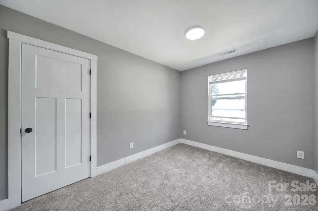 108-110 Carpenter Street Lincolnton NC 28092