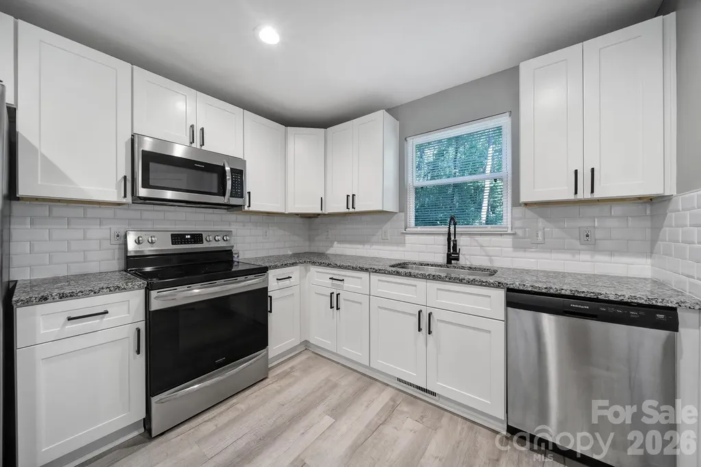 108-110 Carpenter Street Lincolnton NC 28092