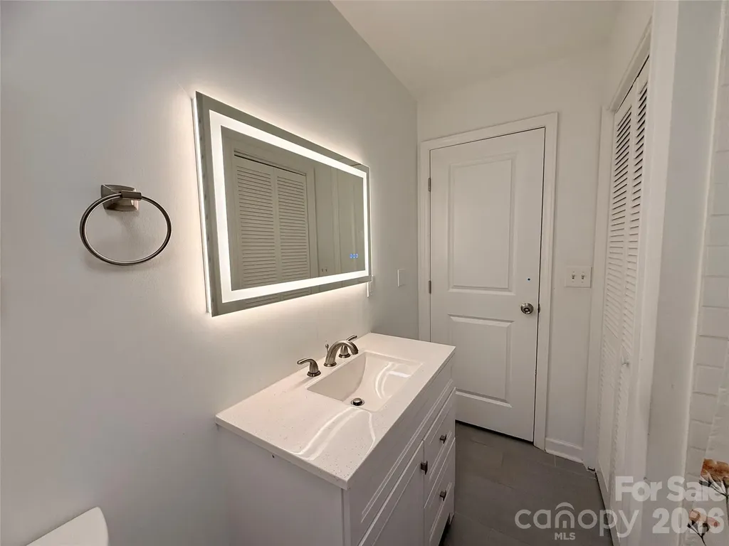 401 Rutland Drive Charlotte NC 28217