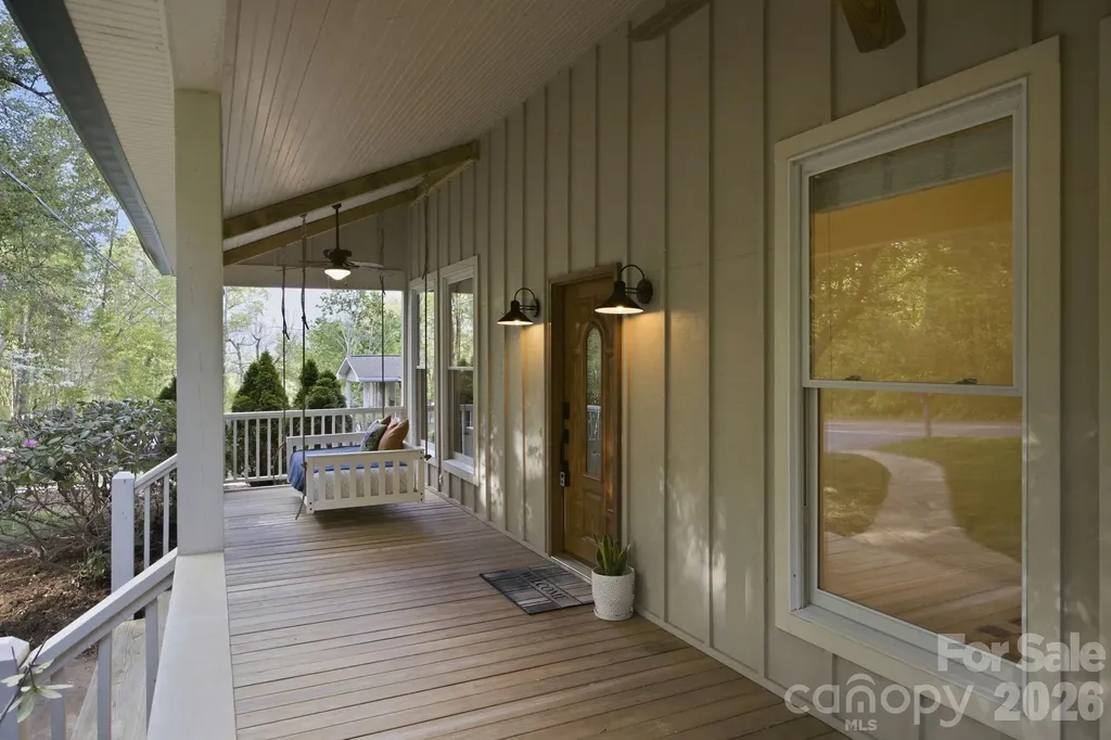612 Christian Creek Road Swannanoa NC 28778