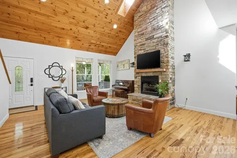 612 Christian Creek Road Swannanoa NC 28778