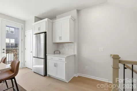5525 Swaling Street Charlotte NC 28217