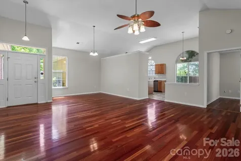 11823 Harris Ridge Drive Charlotte NC 28269