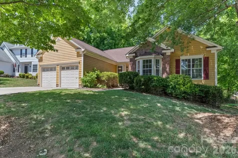 11823 Harris Ridge Drive Charlotte NC 28269