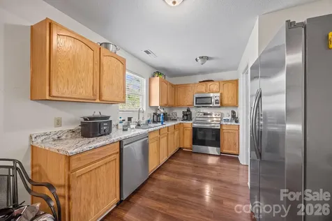2621 Stream Bank Drive Charlotte NC 28269