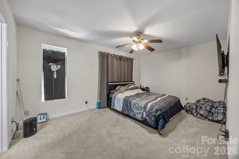 2621 Stream Bank Drive Charlotte NC 28269