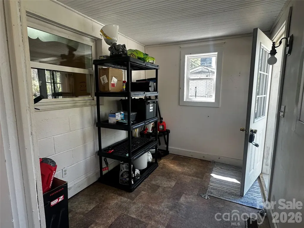 9 Poplar Drive Spruce Pine NC 28777