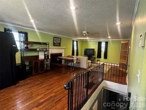 9 Poplar Drive Spruce Pine NC 28777
