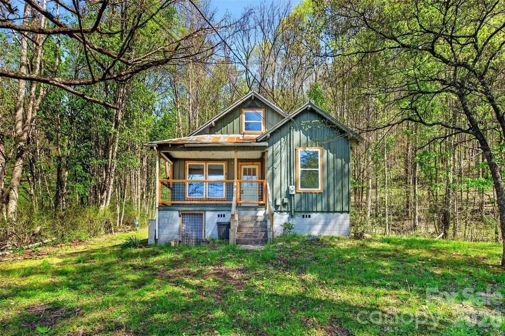 488 Cad Campbell Road Bakersville NC 28705