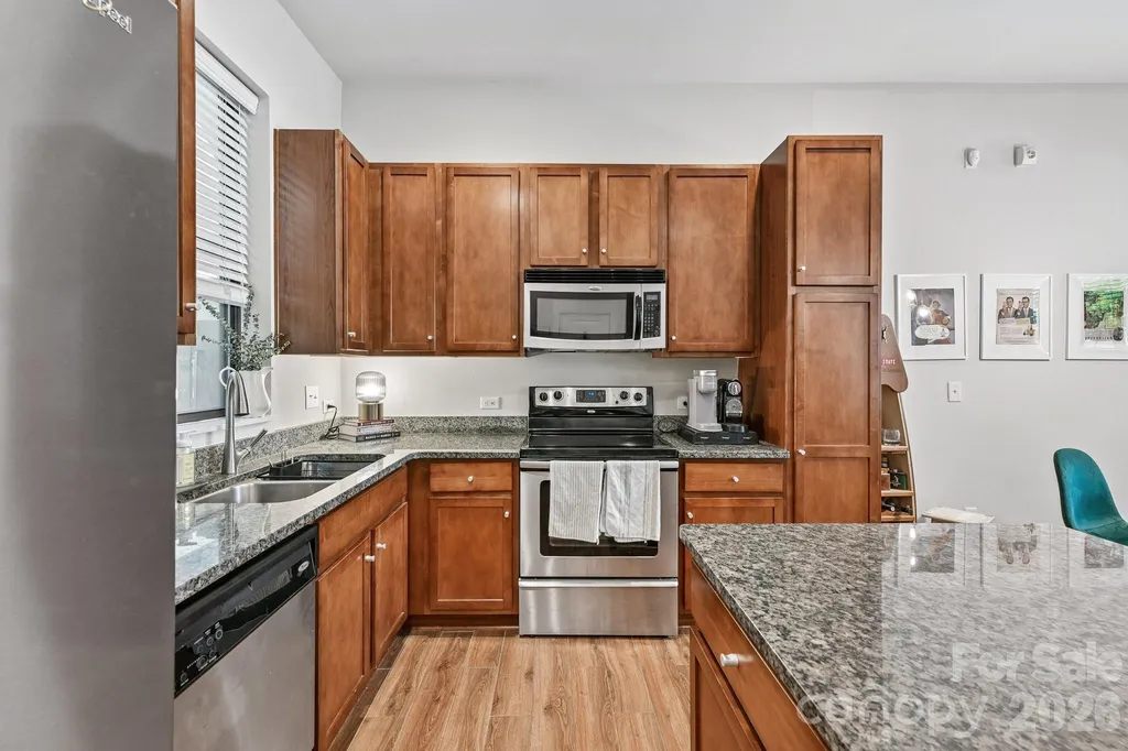 3437 Steel Yard Court Charlotte NC 28205