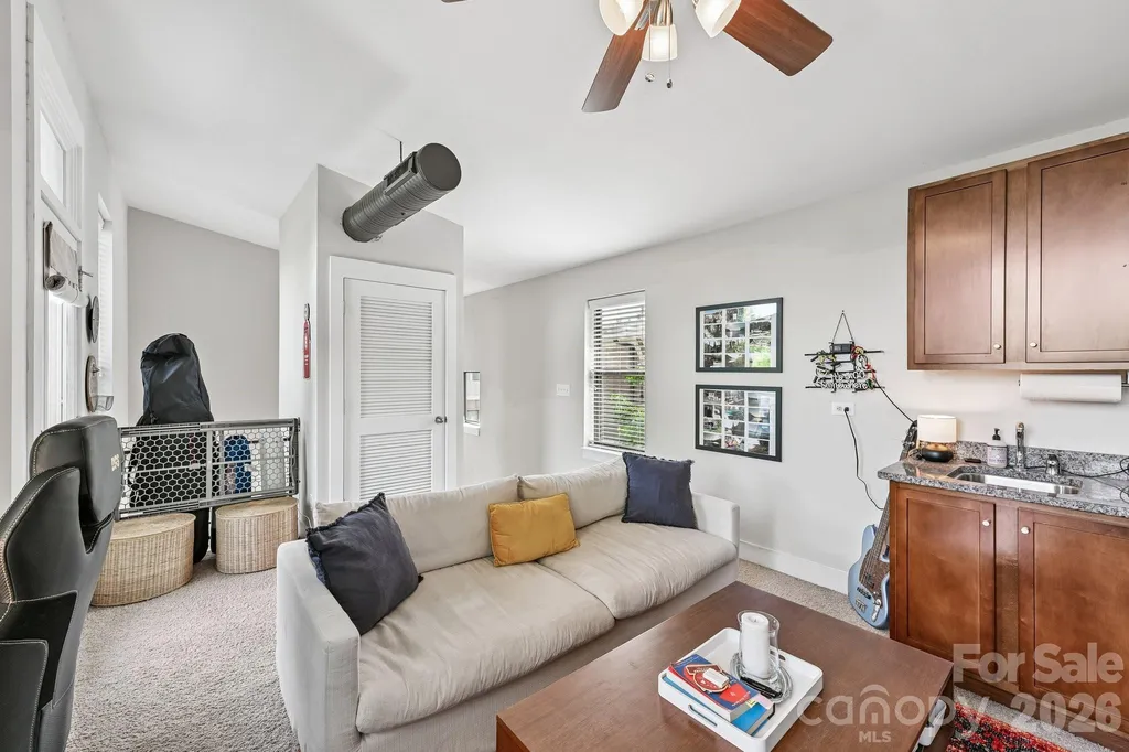 3437 Steel Yard Court Charlotte NC 28205