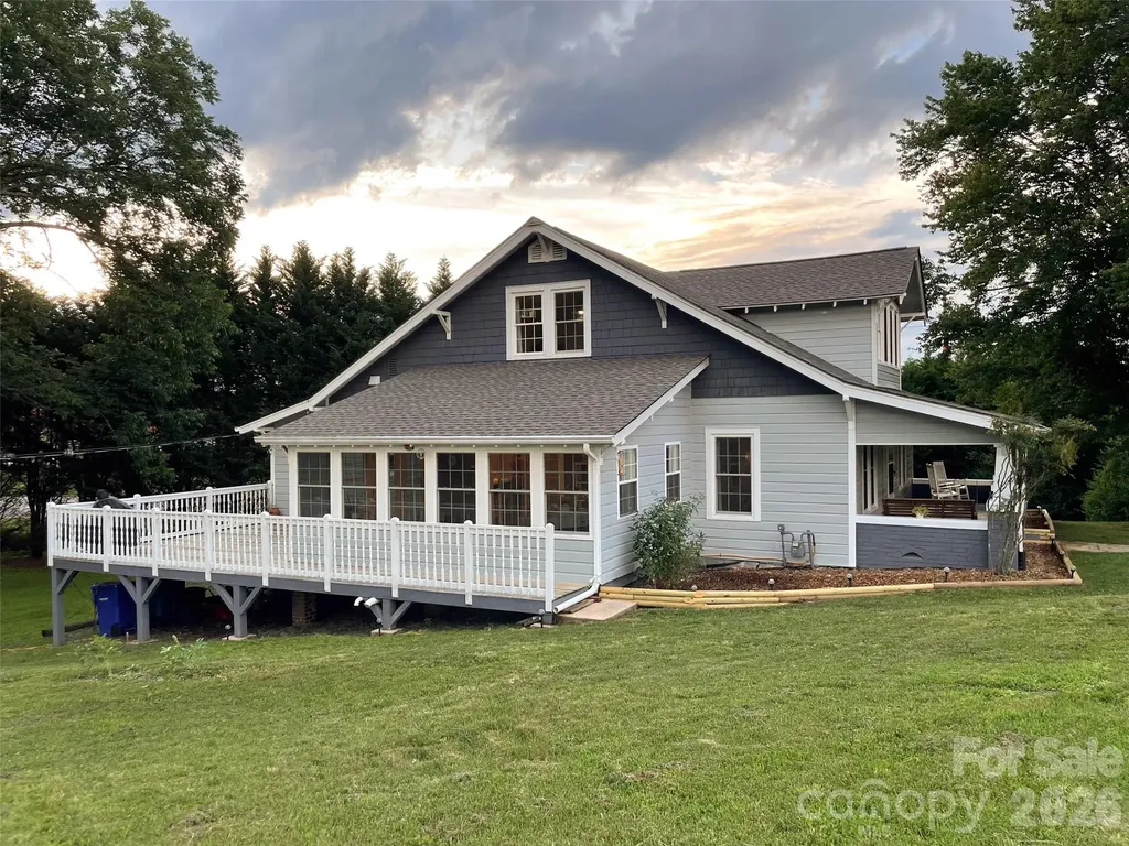 102 Cuthberson Street Morganton NC 28655