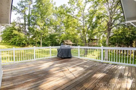 102 Cuthberson Street Morganton NC 28655