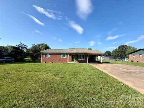 372 Ferry Road Forest City NC 28043