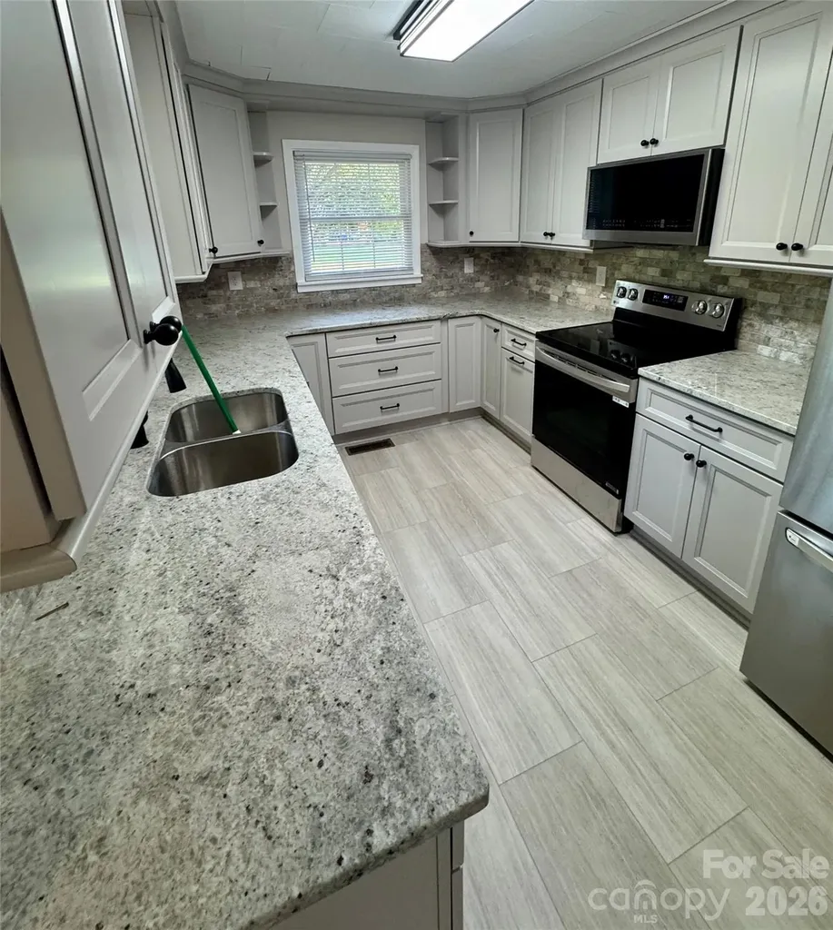 2217 Dale Avenue Lincolnton NC 28092
