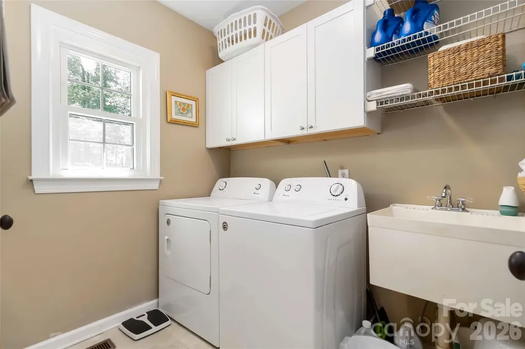 6210 Maple Cove Lane Charlotte NC 28269