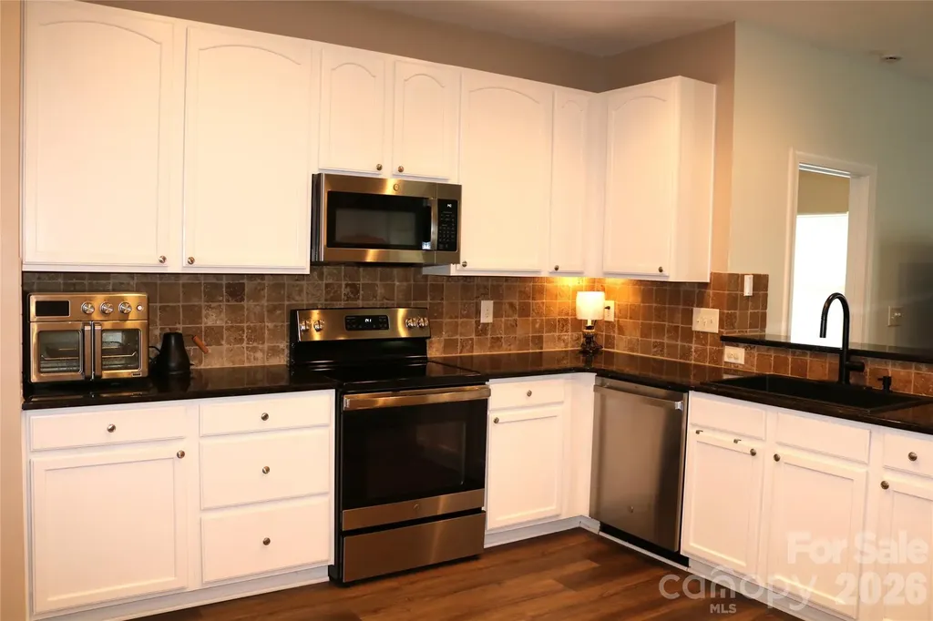 862 Loch Lomond Circle Concord NC 28025