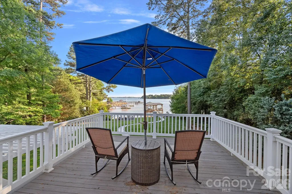107 Beachview Drive Mooresville NC 28117