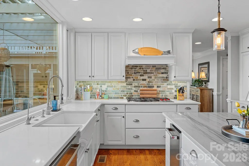 107 Beachview Drive Mooresville NC 28117