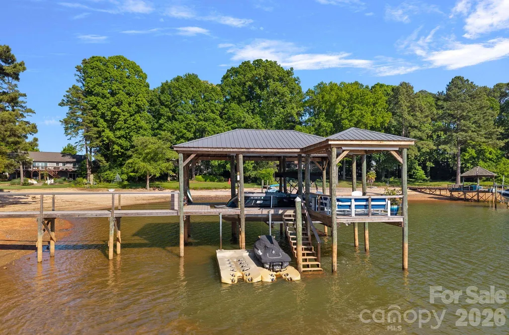 107 Beachview Drive Mooresville NC 28117