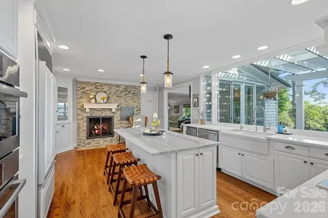 107 Beachview Drive Mooresville NC 28117