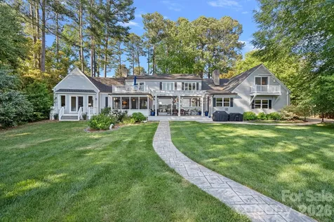 107 Beachview Drive Mooresville NC 28117