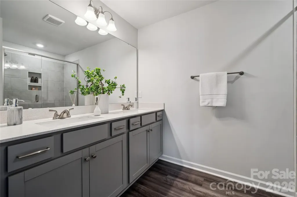 6550 Harlech Street Charlotte NC 28269