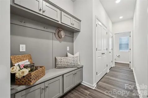 6550 Harlech Street Charlotte NC 28269