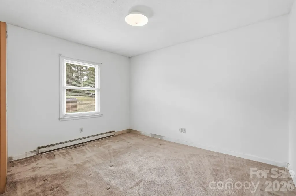 6704 Alanbrook Road Charlotte NC 28215