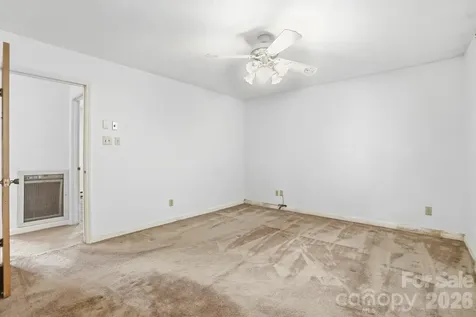 6704 Alanbrook Road Charlotte NC 28215