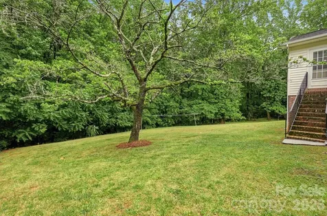 6704 Alanbrook Road Charlotte NC 28215