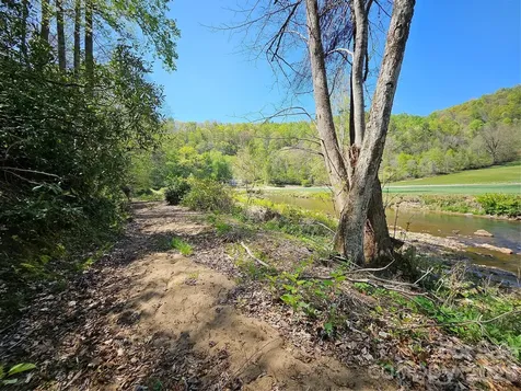 465 Paradise Lane Burnsville NC 28714
