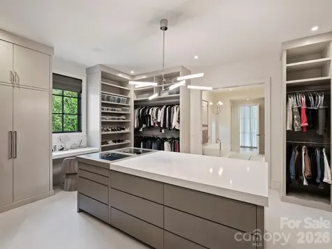 2317 Sharon Lane Charlotte NC 28211