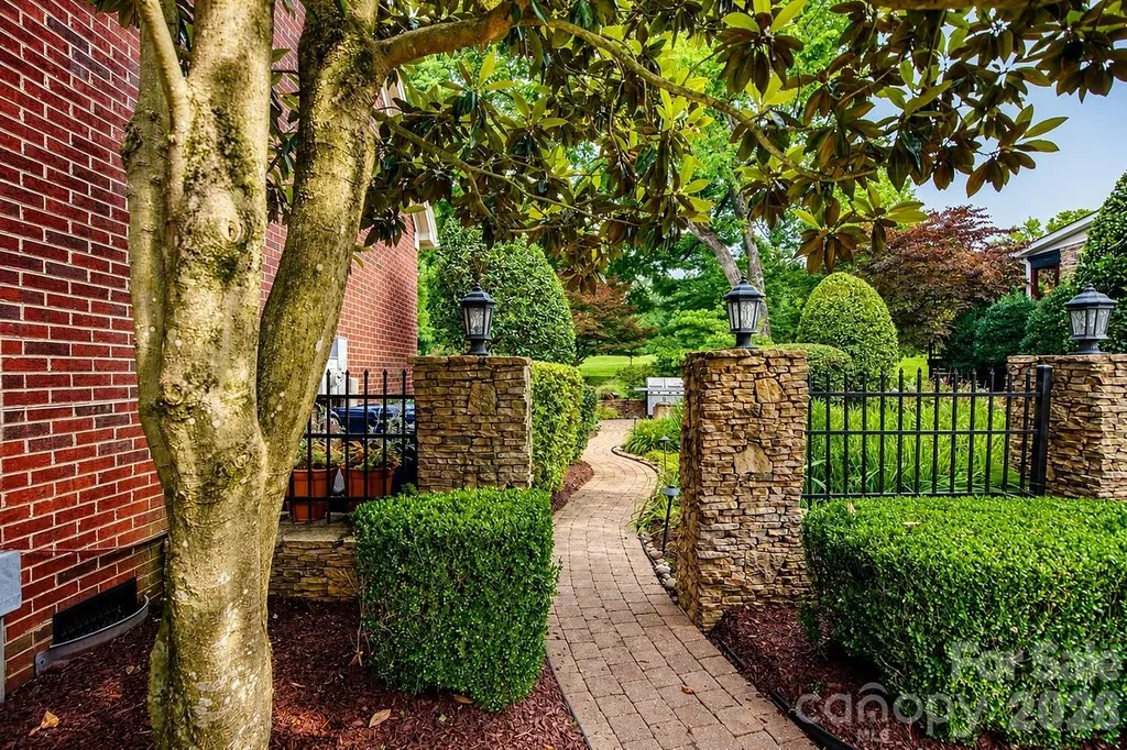 8716 Devonshire Drive Huntersville NC 28078