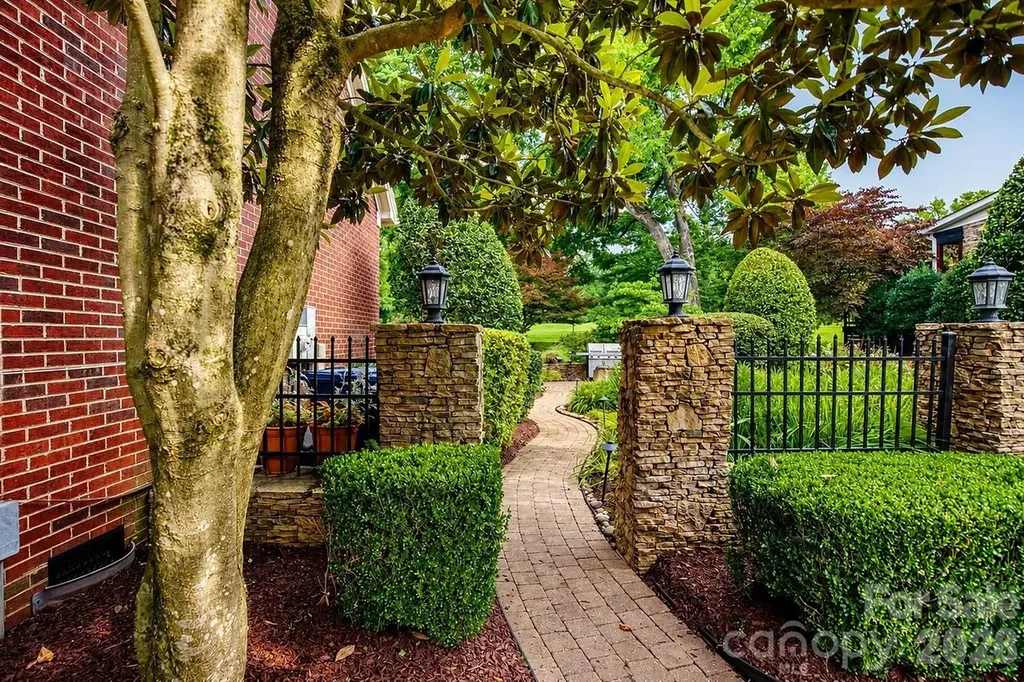 8716 Devonshire Drive Huntersville NC 28078