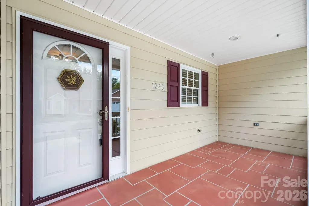 1268 Wexford Village Circle NE Lenoir NC 28645