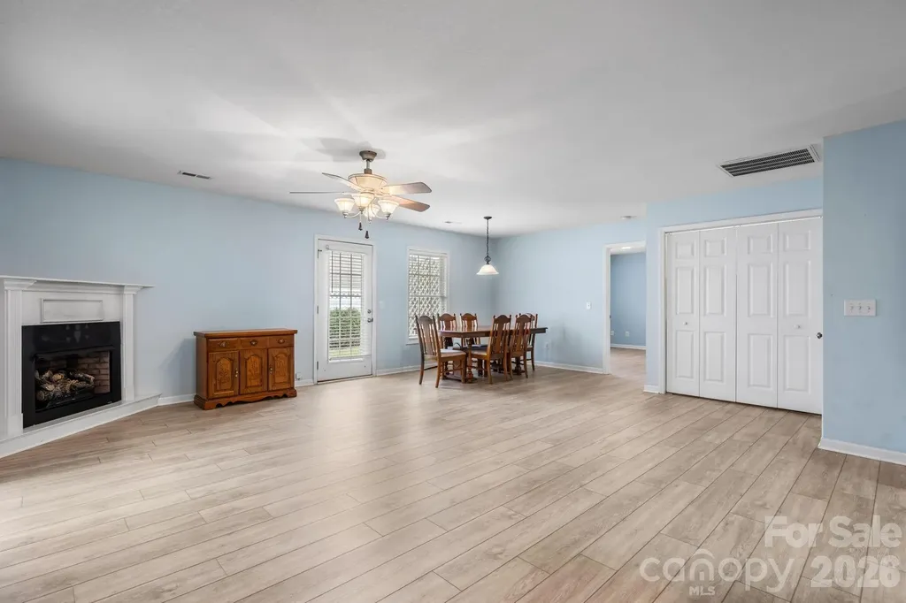 1268 Wexford Village Circle NE Lenoir NC 28645
