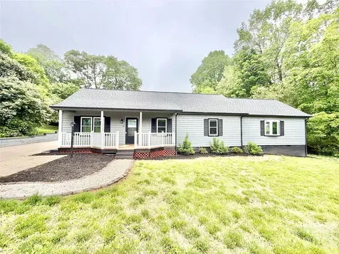 1586 Kenlane Drive Hickory NC 28601
