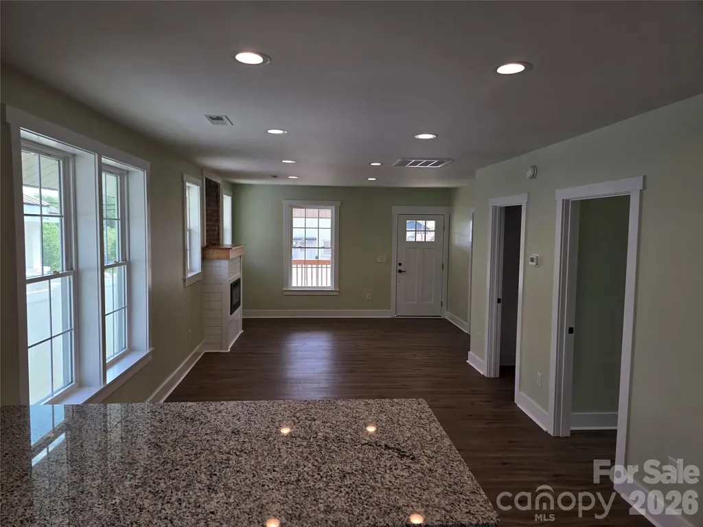 813 Highland Avenue SE Hickory NC 28602