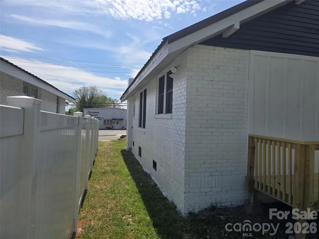 813 Highland Avenue SE Hickory NC 28602